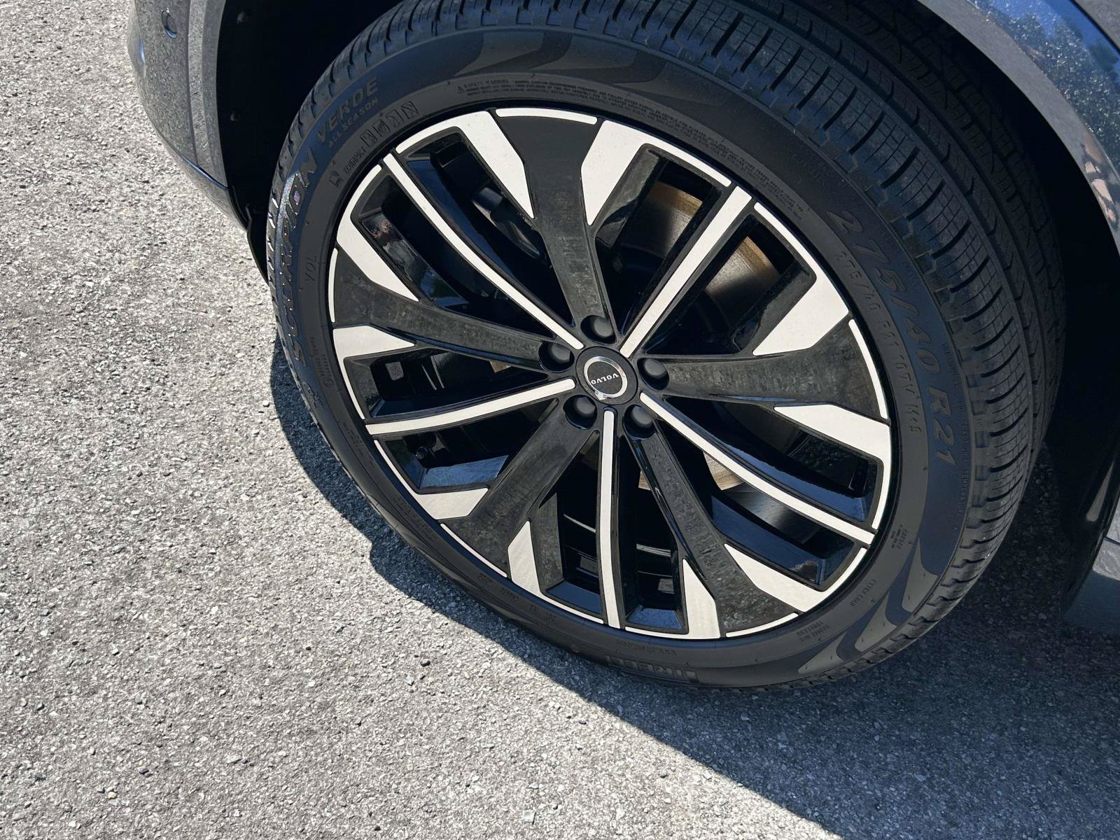 New 2026 Volvo XC90 T8 Ultra w/ Protection Package Premier AWD/4WD image 9