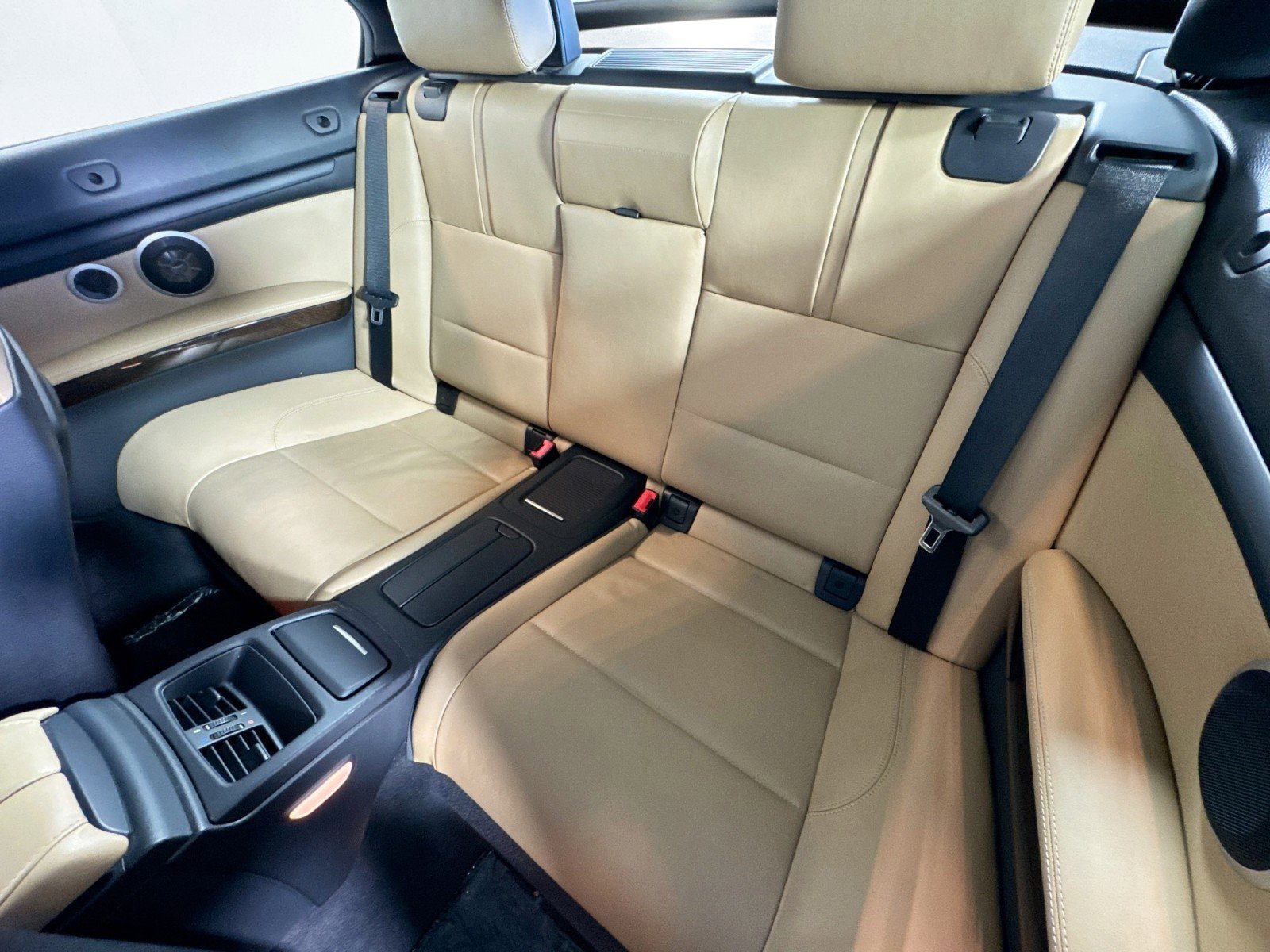 Used 2013 BMW M3 Convertible RWD image 20