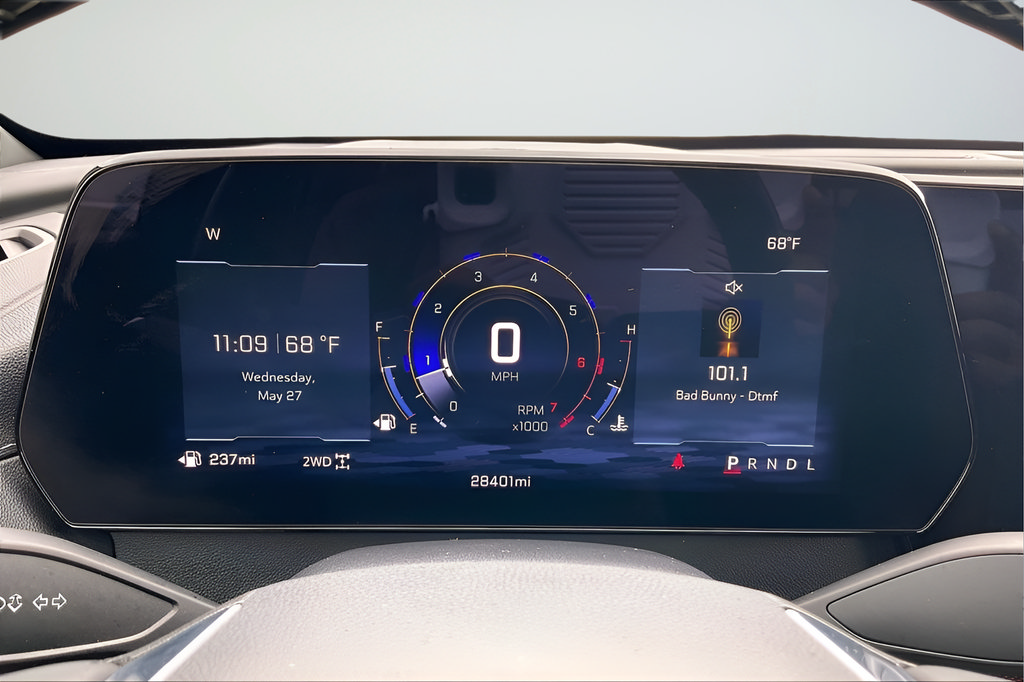 Used 2025 Chevrolet Traverse Z71 AWD/4WD image 12