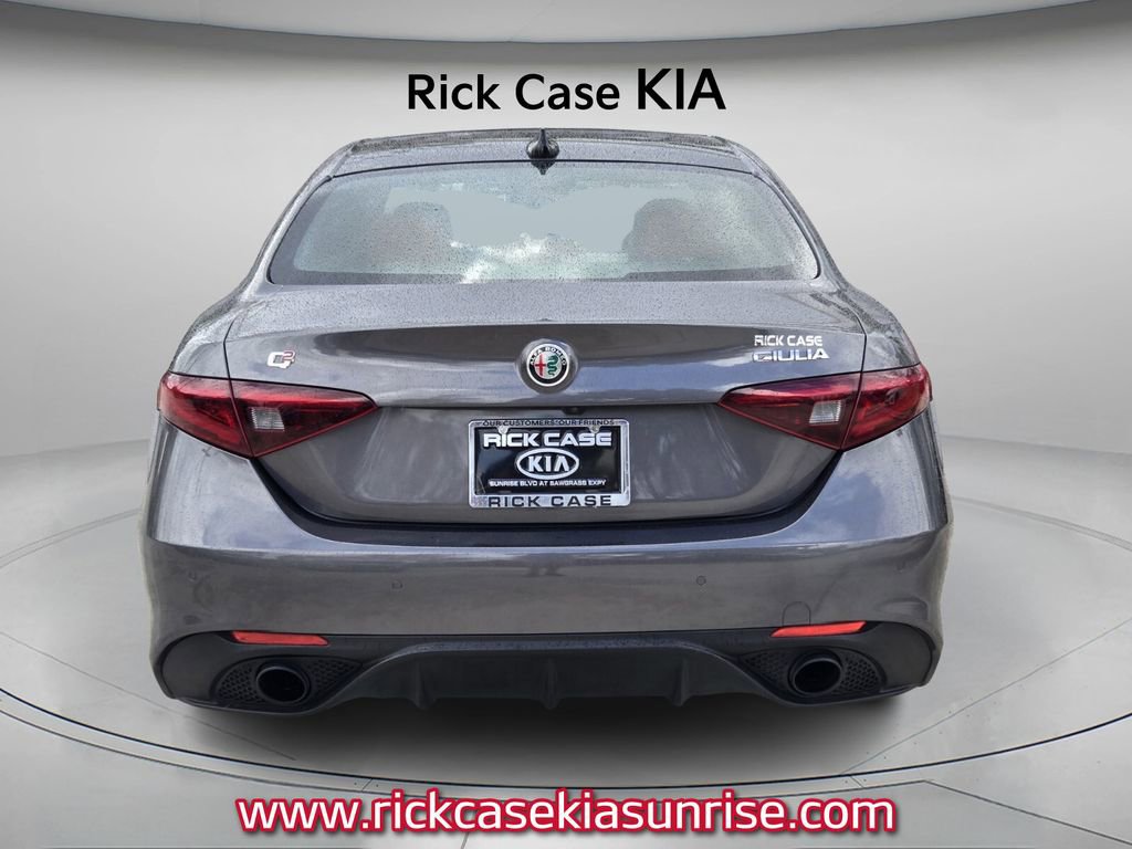 Used 2022 Alfa Romeo Giulia Veloce image 5