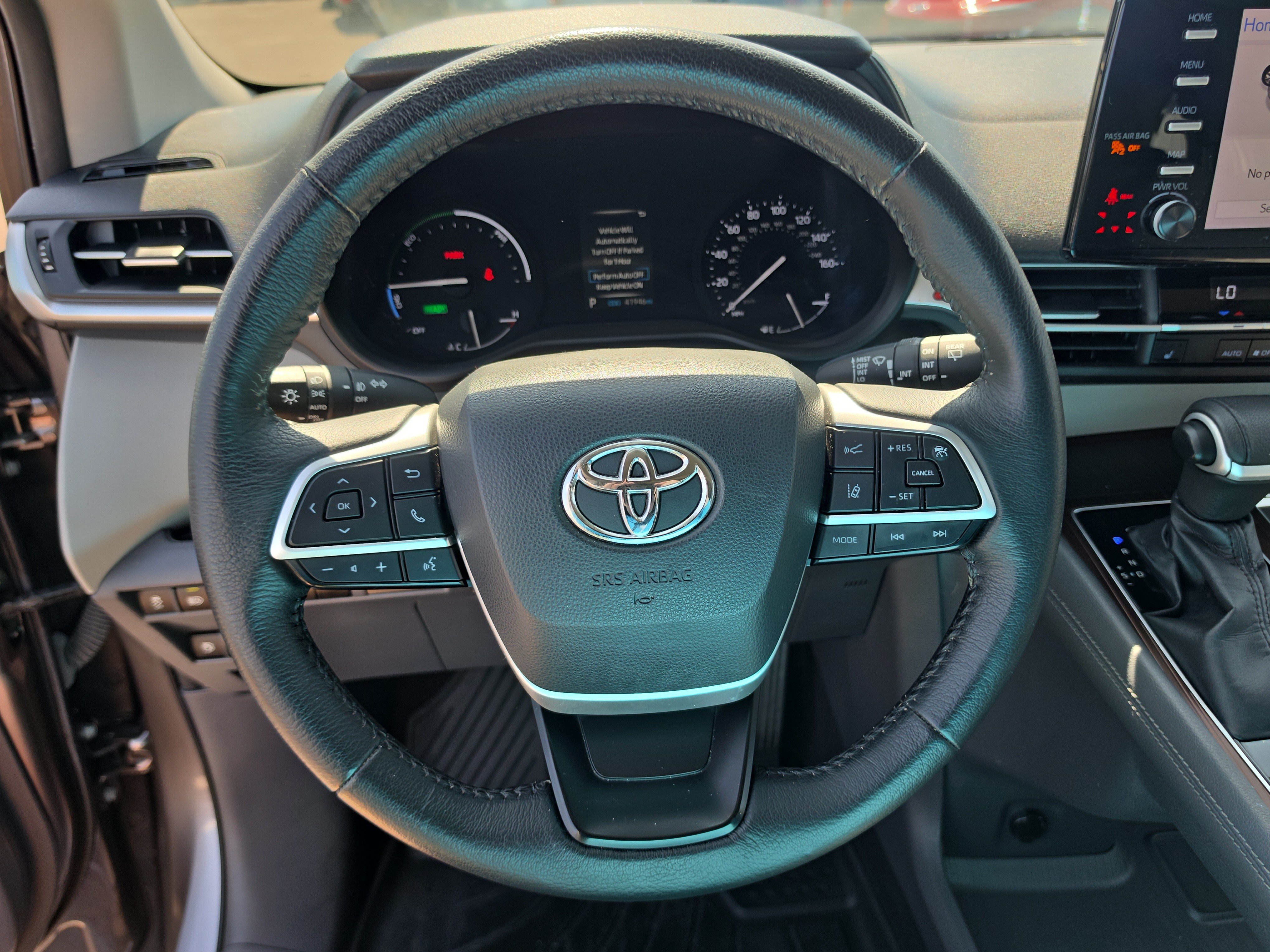 Used 2022 Toyota Sienna XLE FWD image 30