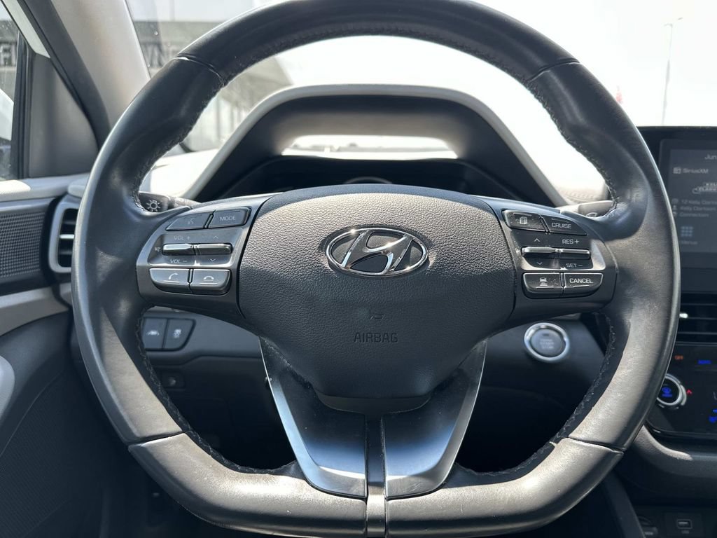 Used 2020 Hyundai Ioniq SEL FWD image 21