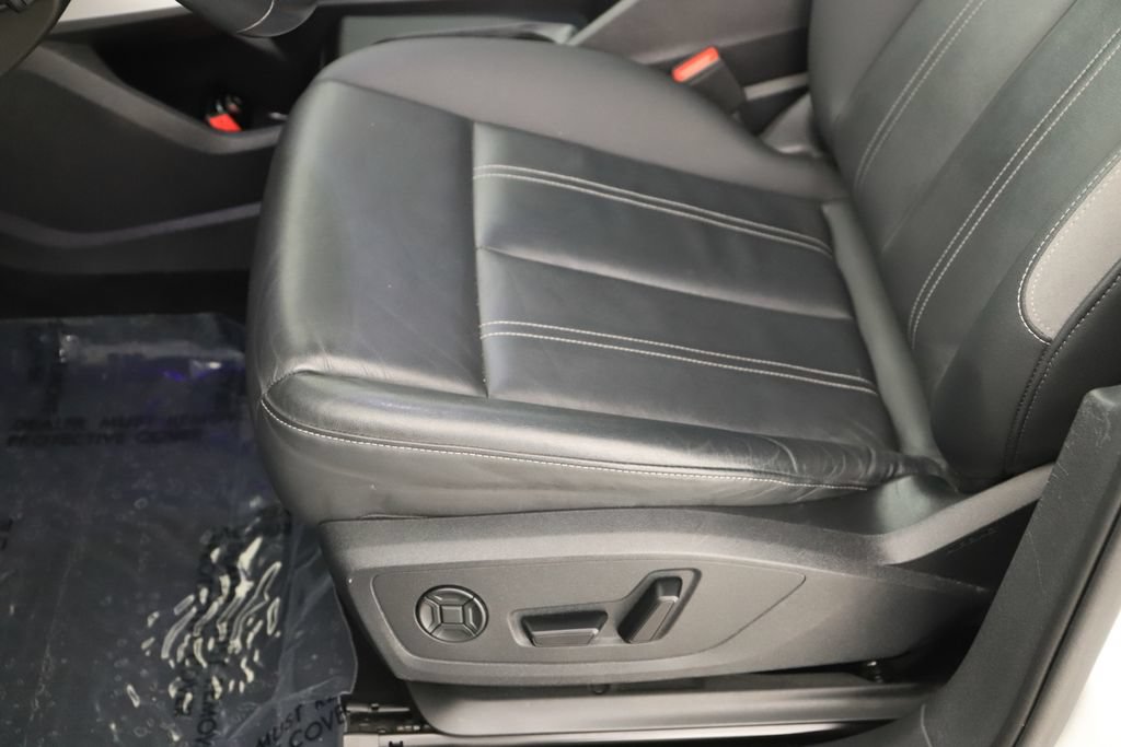 Certified 2024 Audi Q4 e-tron Prestige AWD/4WD image 25