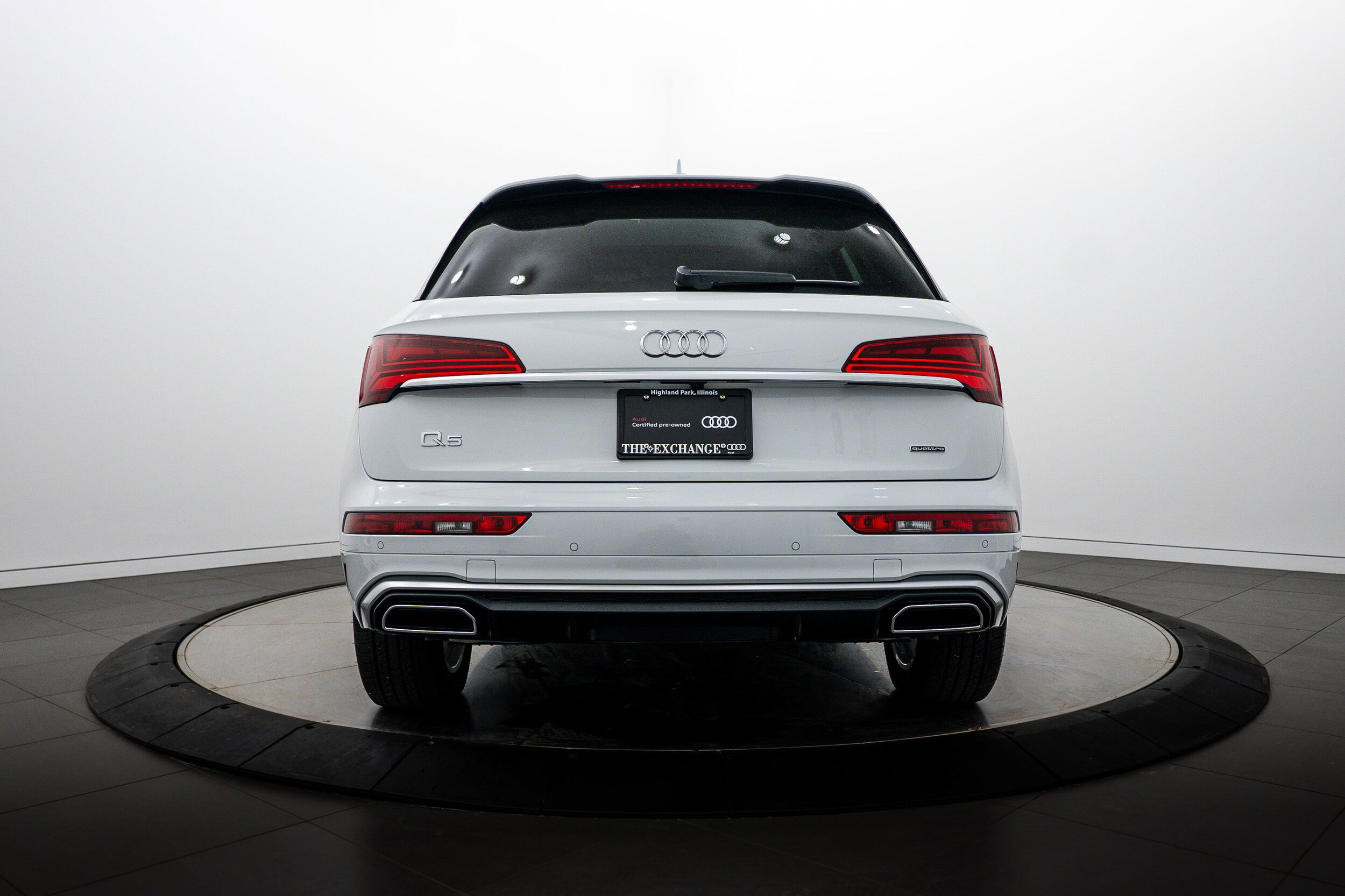 Certified 2024 Audi Q5 e Premium Plus AWD/4WD image 23