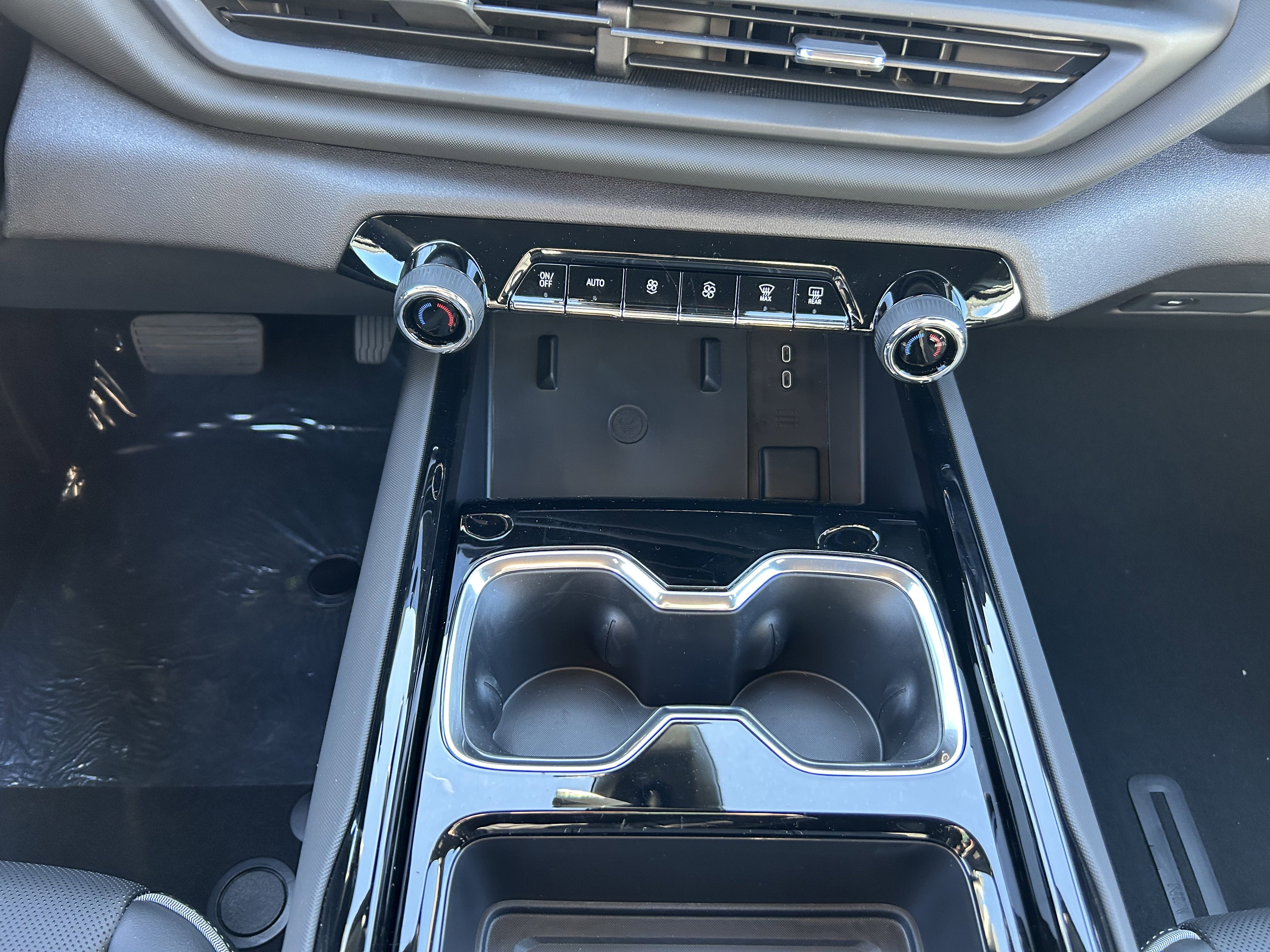 New 2026 Chevrolet Silverado EV LT image 9