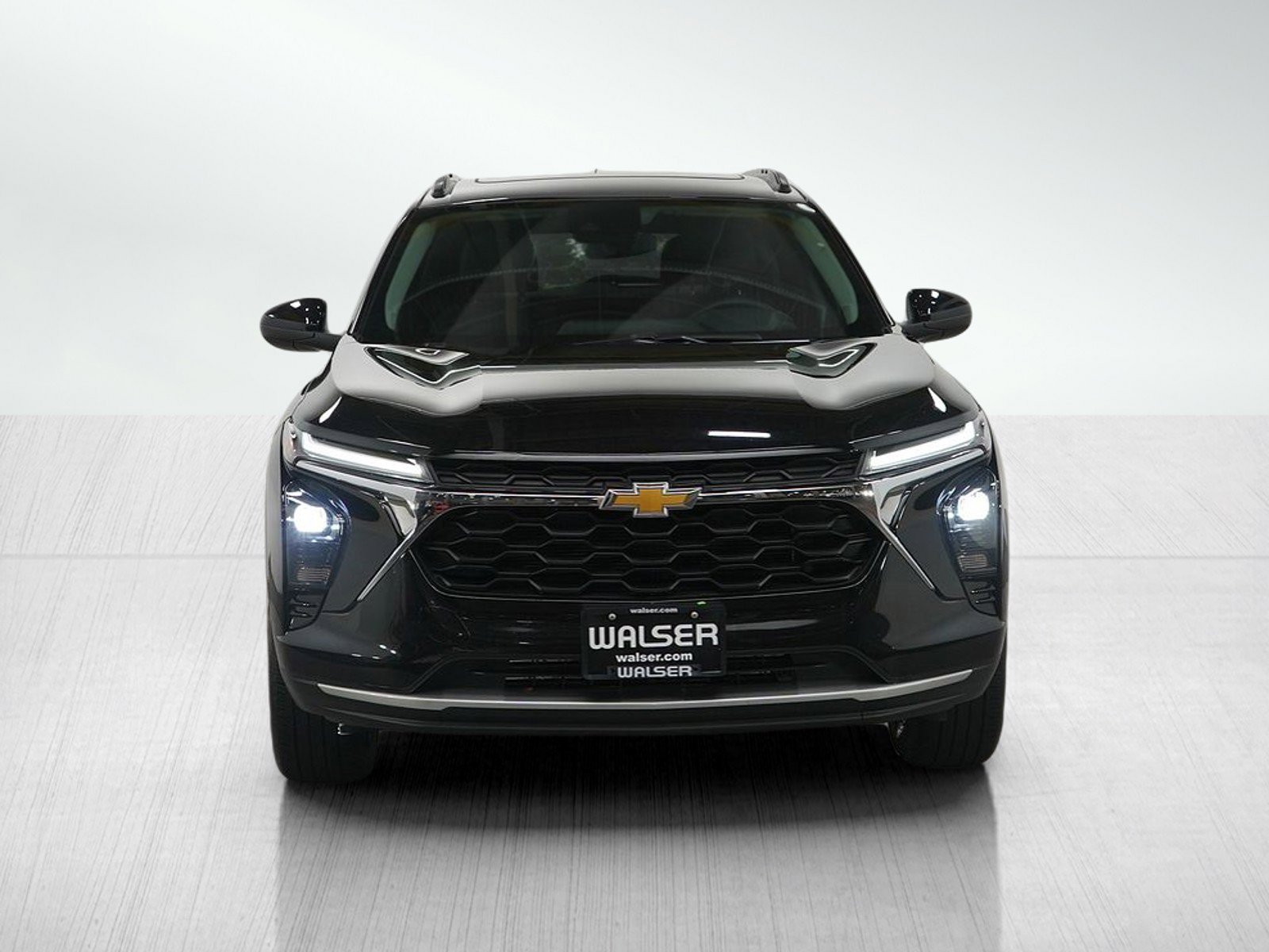 Used 2024 Chevrolet Trax LT w/ Sunroof Package image 8