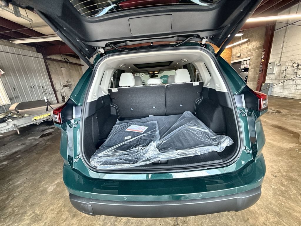 New 2026 Nissan Rogue Dark Armor AWD/4WD image 21