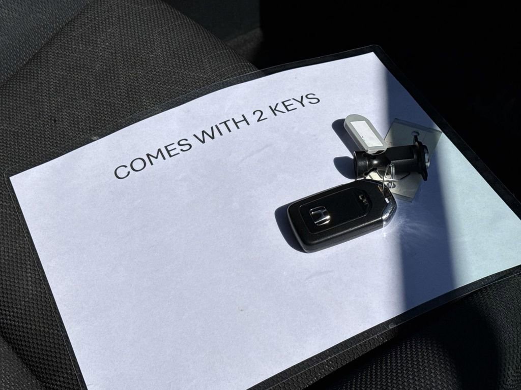 Used 2015 Honda Fit EX image 12