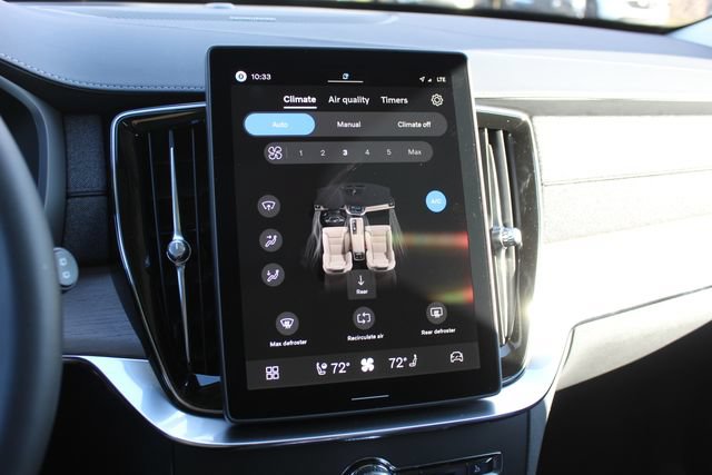 New 2026 Volvo XC90 B6 Plus w/ Protection Package Premier AWD/4WD image 25