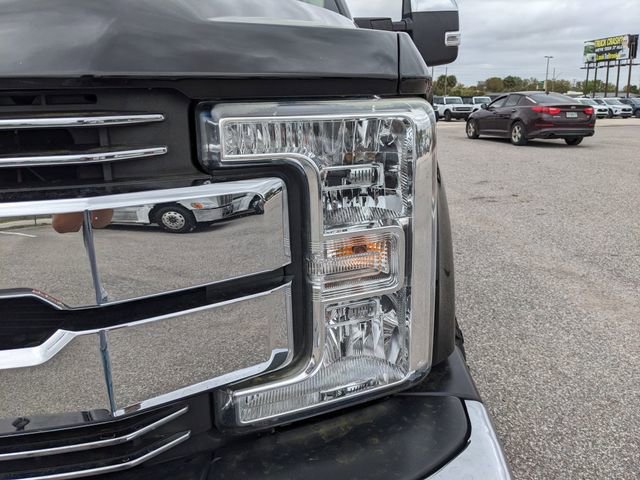 Used 2019 Ford F250 Lariat w/ Chrome Package image 9