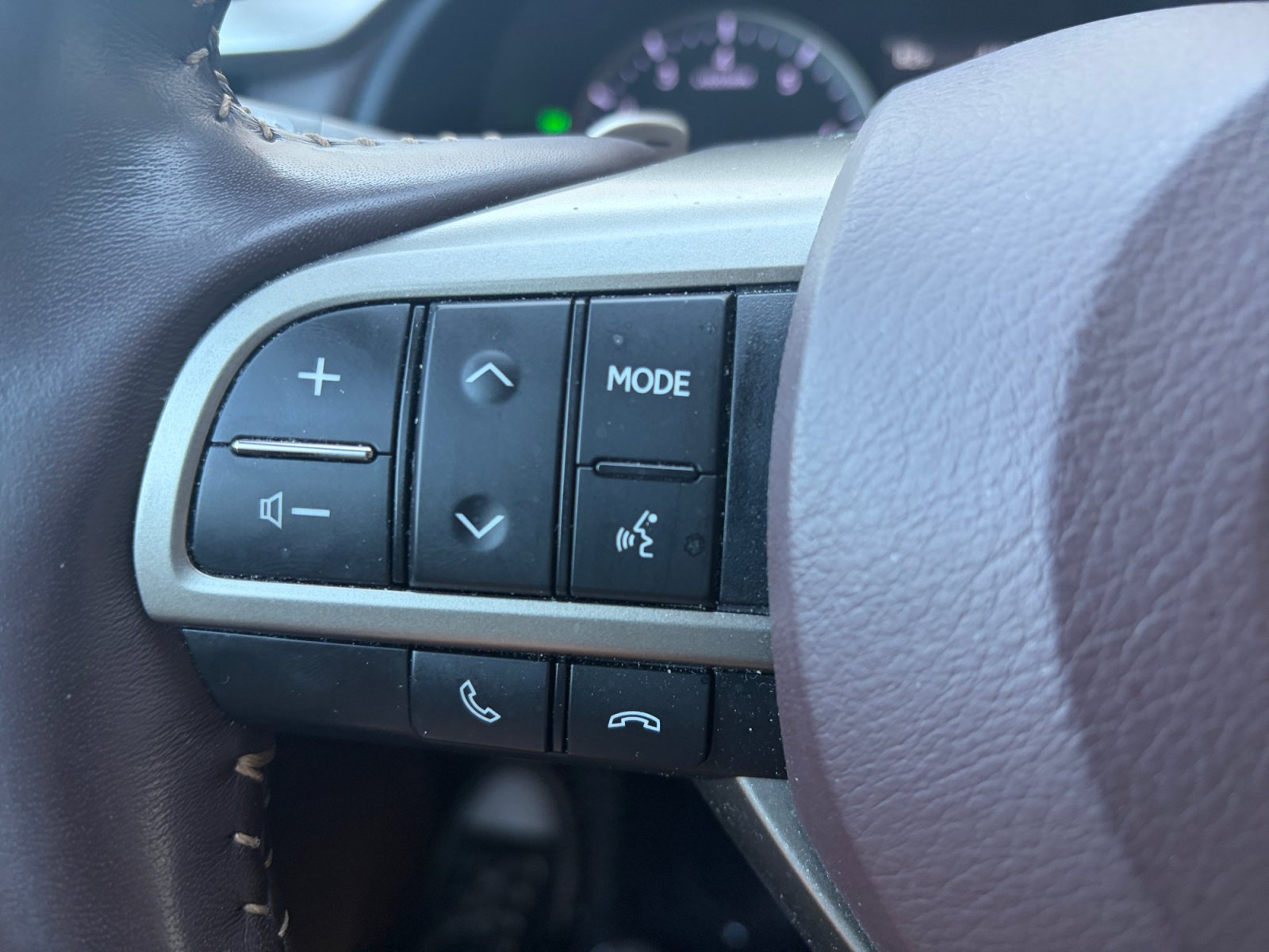 Used 2020 Lexus RX 350 AWD w/ Premium Package image 18