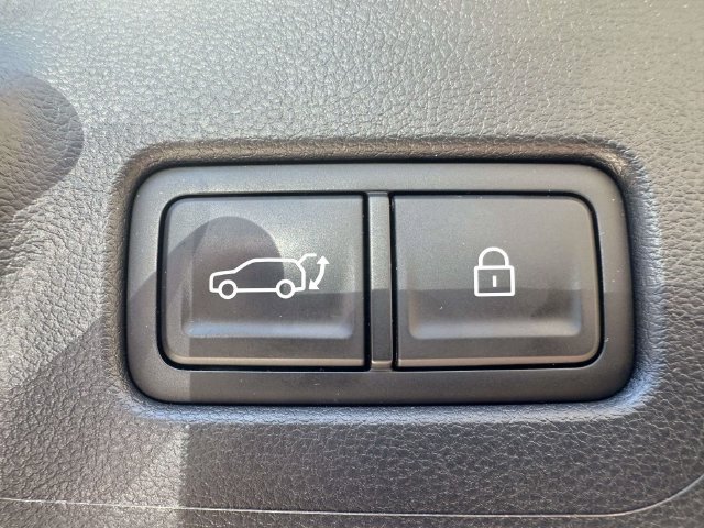 Used 2026 Hyundai Santa Fe SEL AWD/4WD image 14