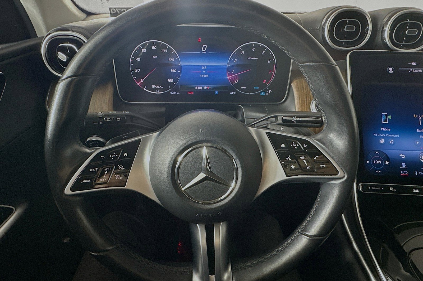 Used 2023 Mercedes-Benz GLC 300 image 19