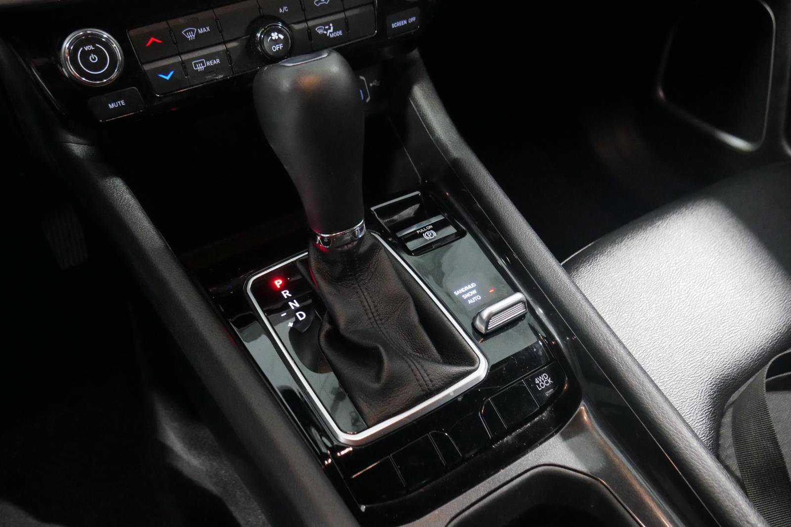 Used 2024 Jeep Compass Latitude image 24