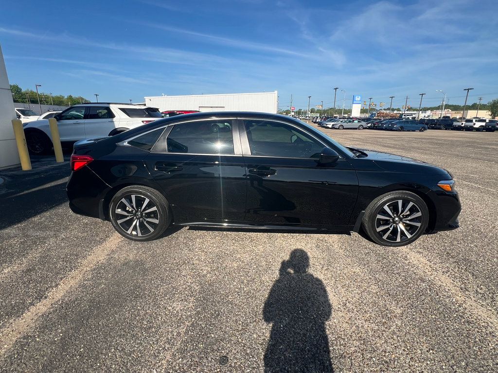 Used 2024 Honda Civic EX image 10