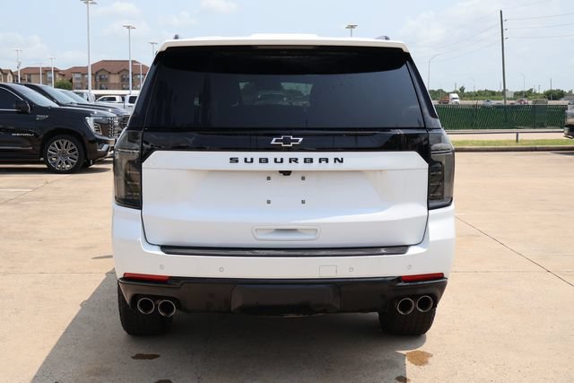 Used 2026 Chevrolet Suburban Z71 w/ Comfort Package AWD/4WD image 5