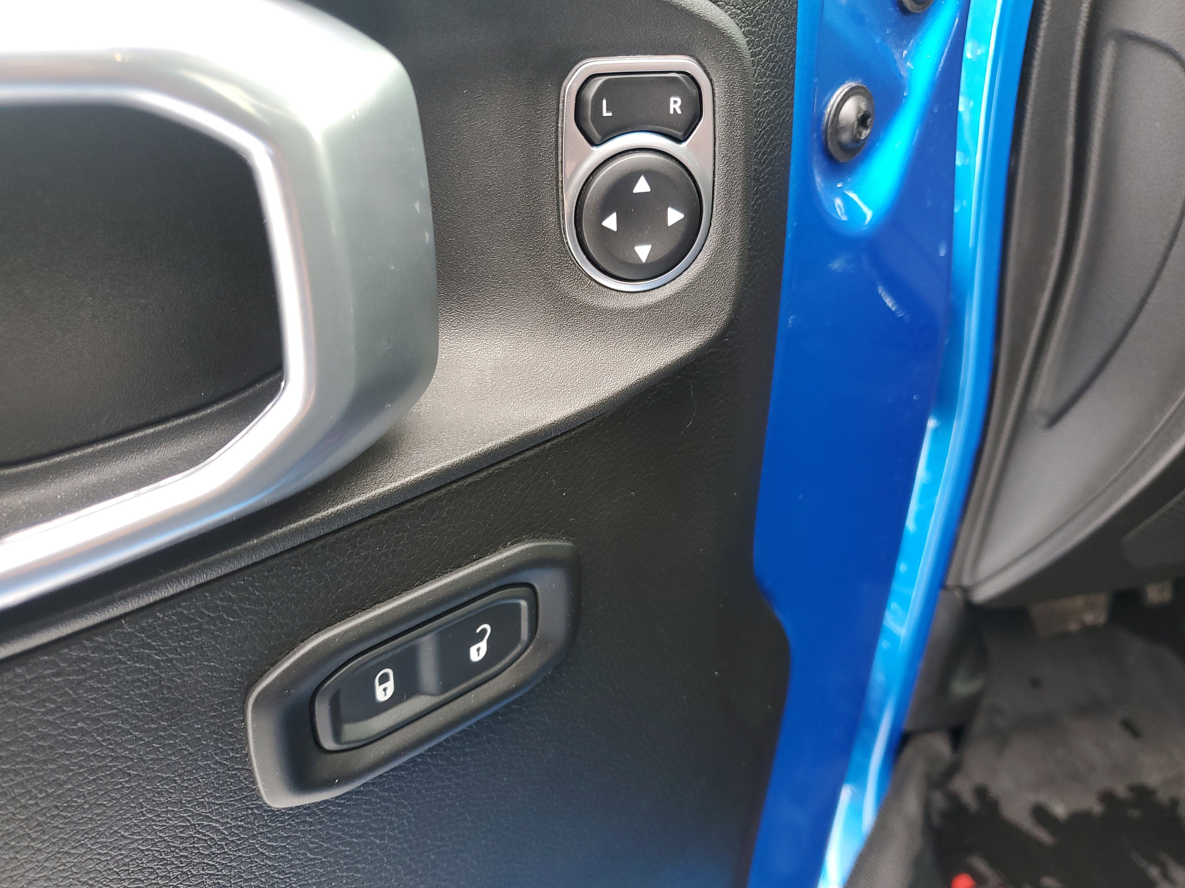 Used 2022 Jeep Gladiator Sport image 16