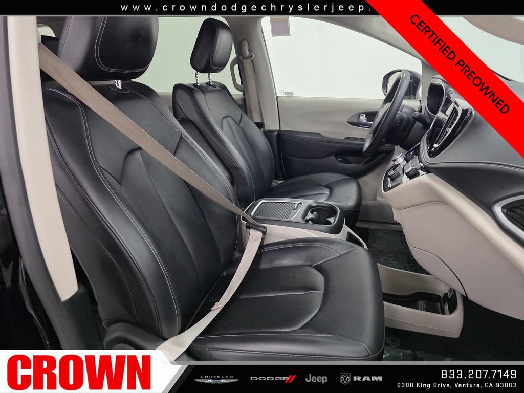Certified 2024 Chrysler Pacifica Limited FWD image 14