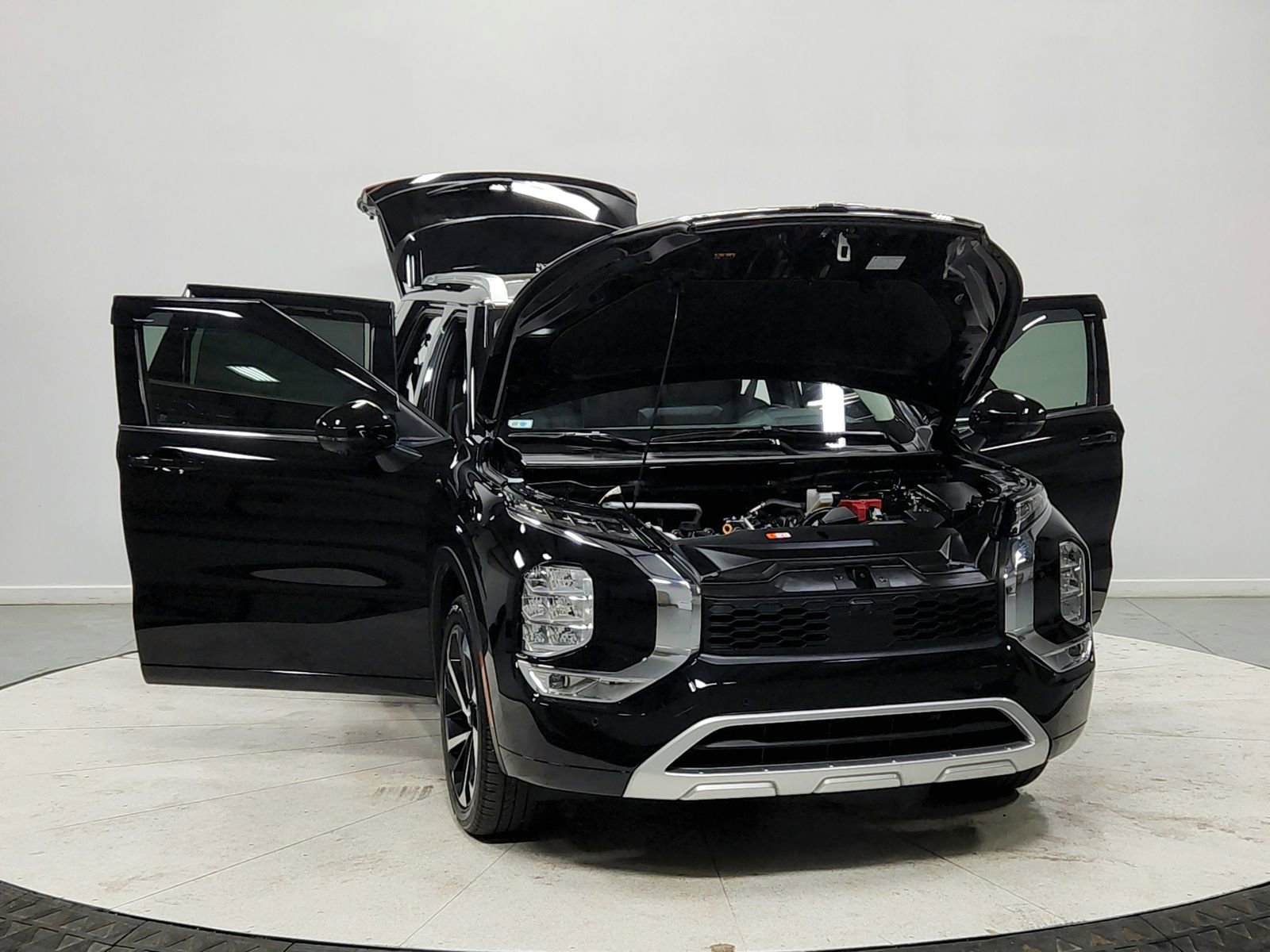 Used 2024 Mitsubishi Outlander SEL image 10