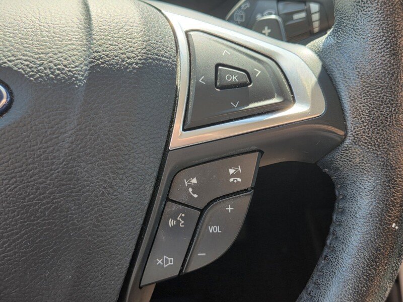 Used 2016 Ford Edge SEL w/ Equipment Group 201A AWD/4WD image 28
