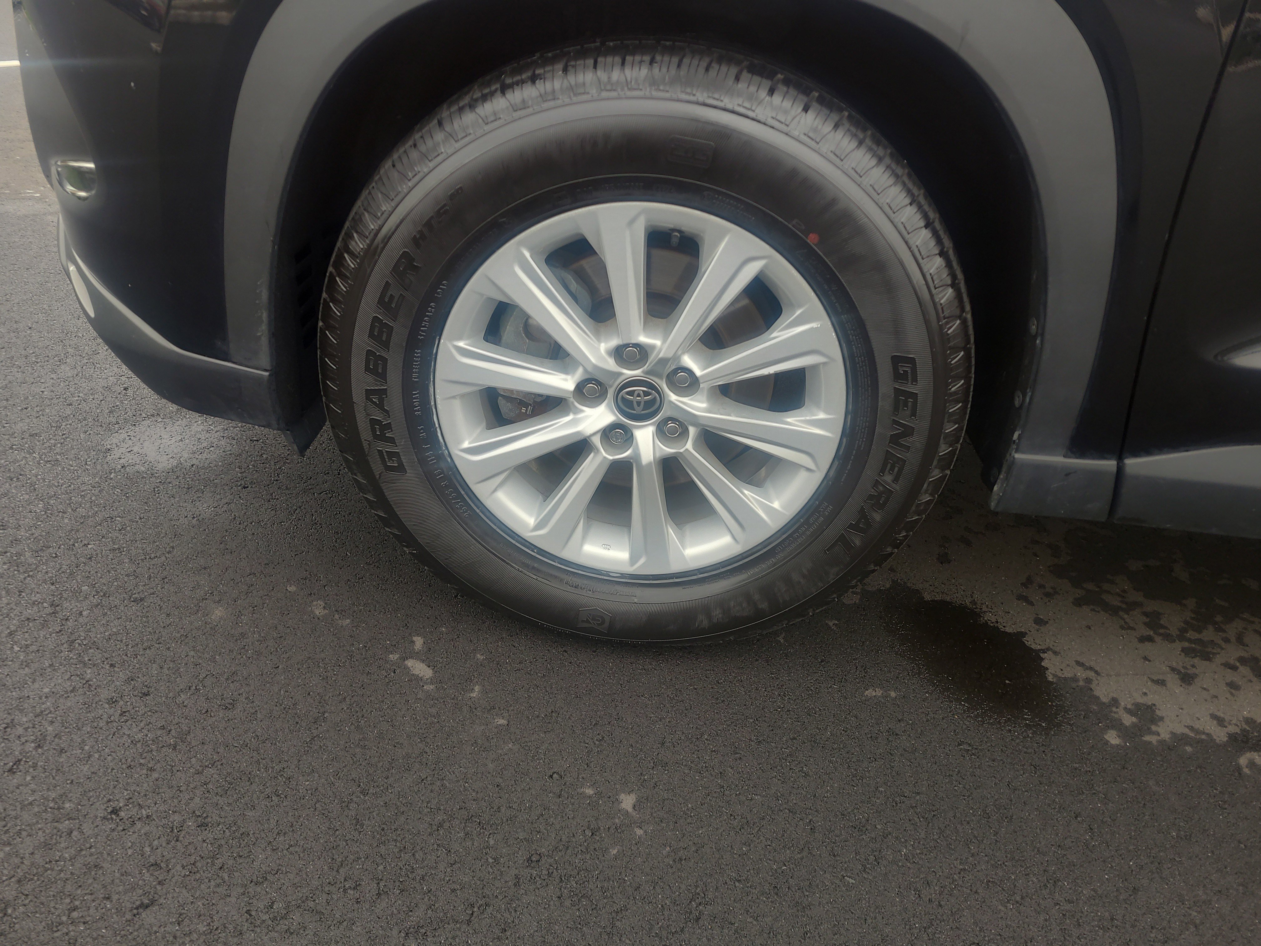 Certified 2024 Toyota Grand Highlander XLE image 9