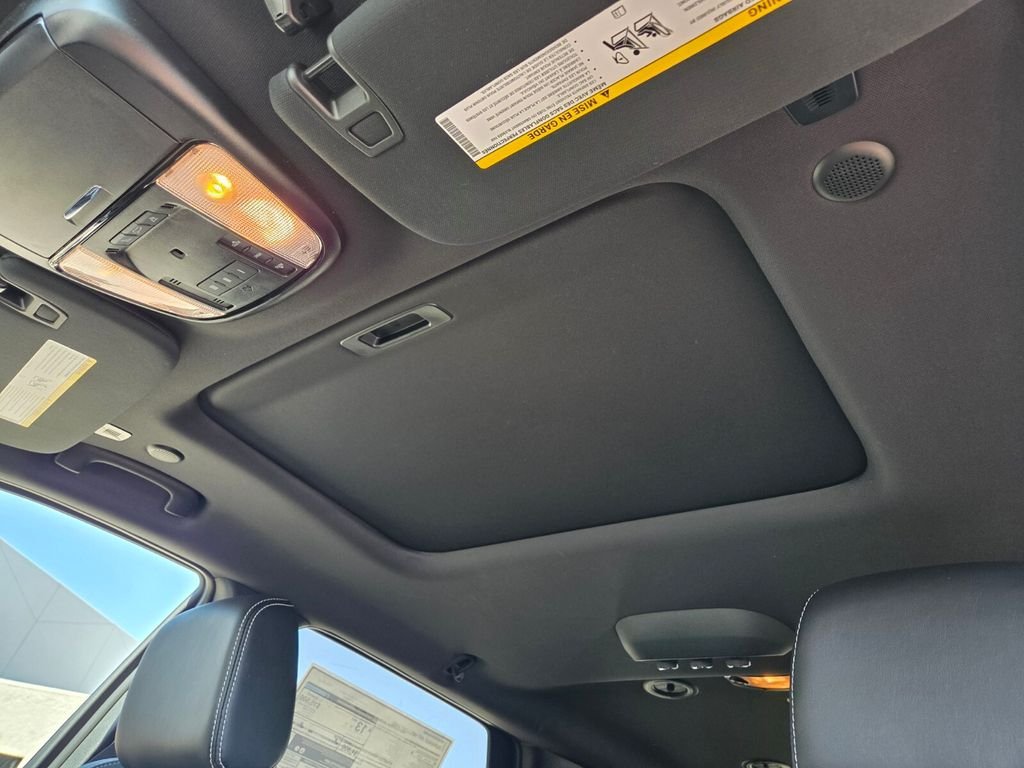 New 2026 Dodge Durango SRT Hellcat w/ 3rd Row Seating Group AWD/4WD image 7