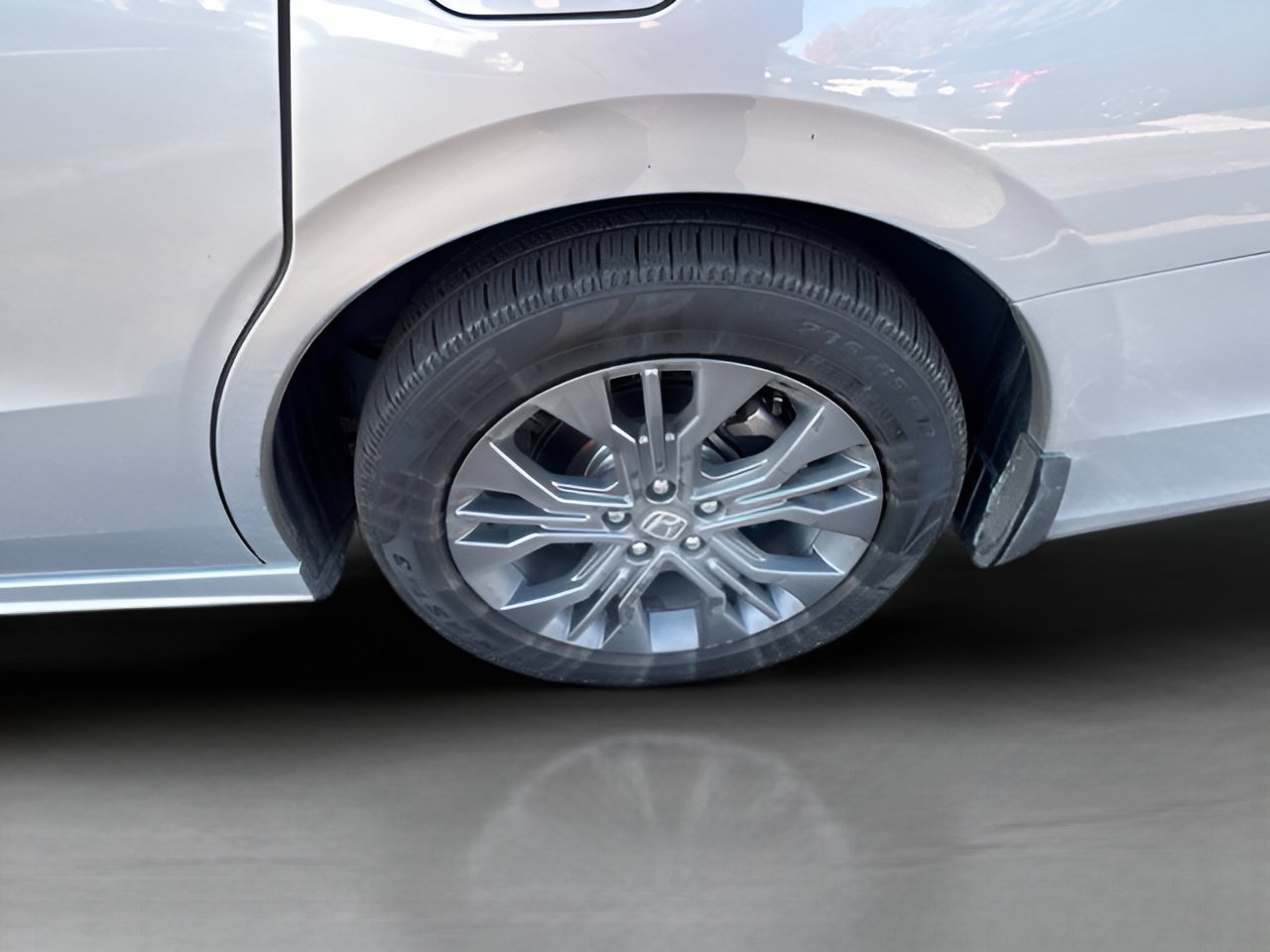 Used 2025 Honda Odyssey Touring image 6