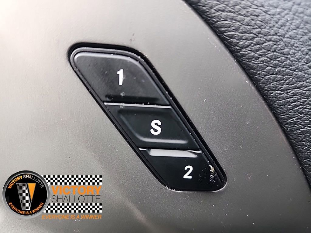 Certified 2025 Chrysler Pacifica Select image 20