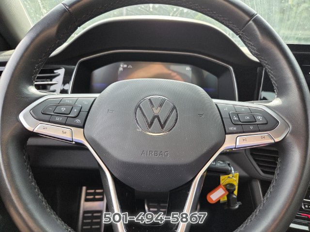 Used 2025 Volkswagen Jetta Sport FWD image 21