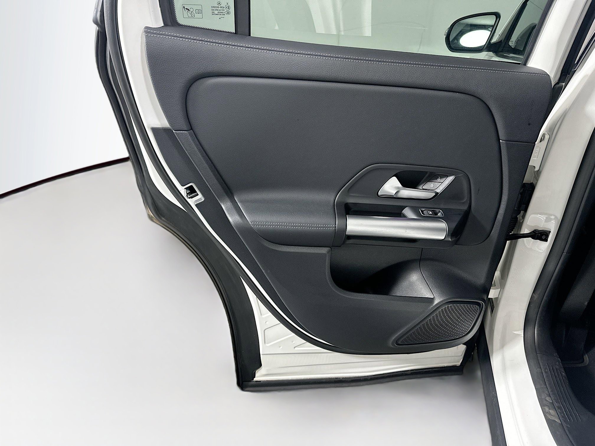 Used 2025 Mercedes-Benz GLA 250 image 25