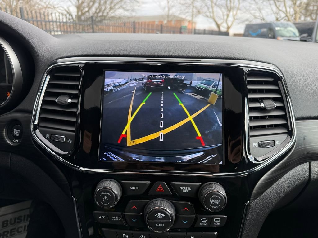 Used 2019 Jeep Grand Cherokee Altitude image 23