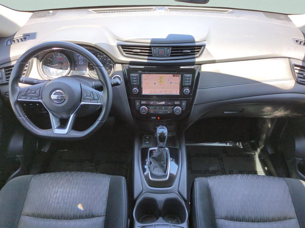 Certified 2020 Nissan Rogue SV w/ Premium Package FWD image 23