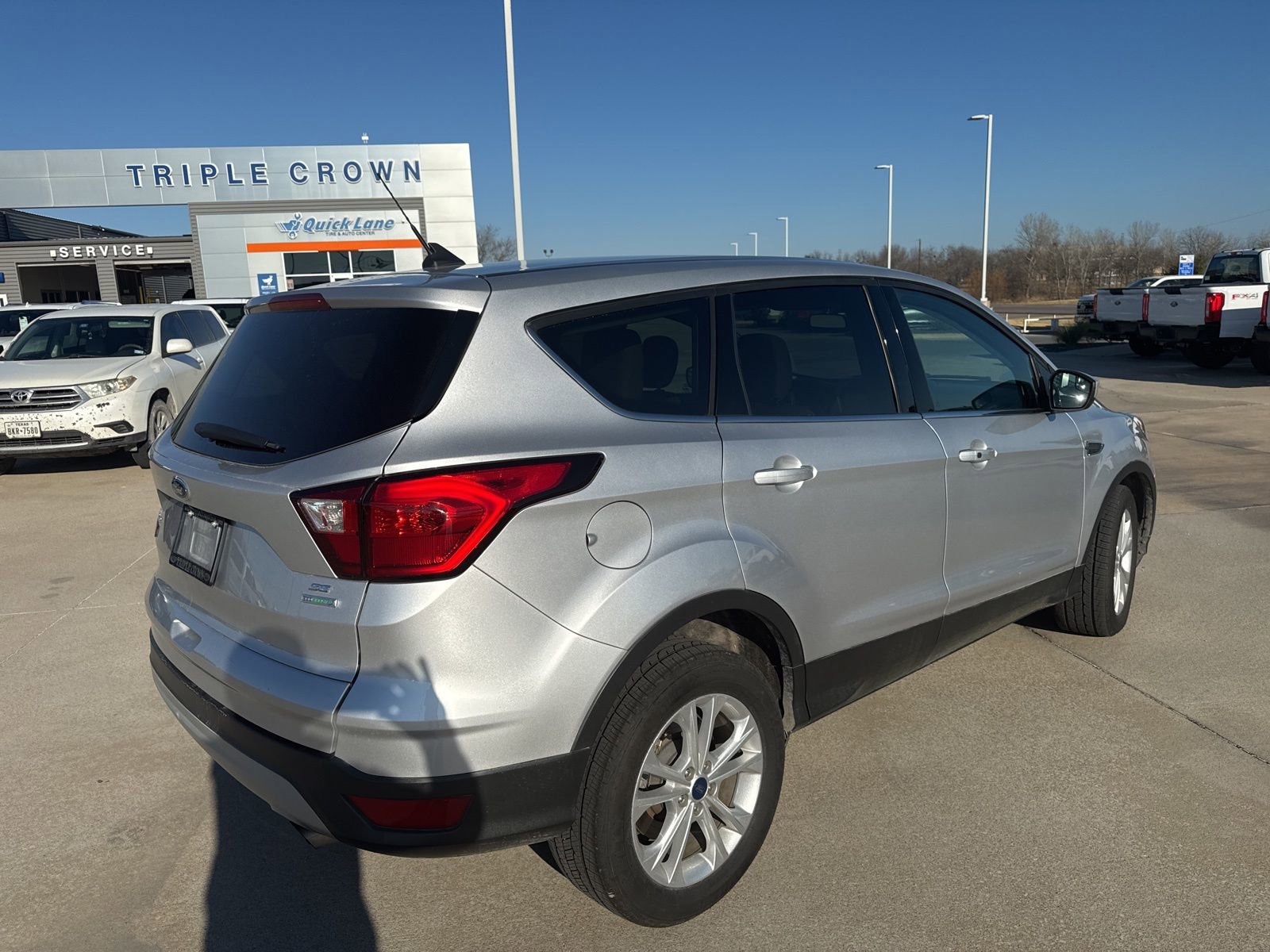 Used 2019 Ford Escape SE image 5