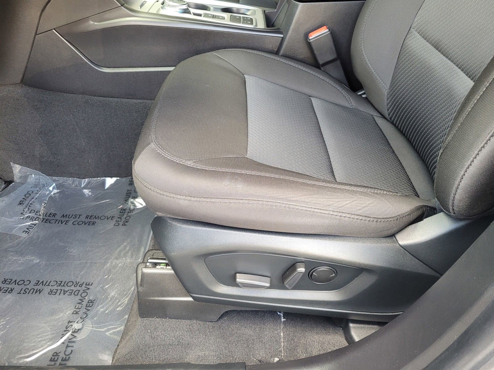 Used 2022 Ford Explorer XLT image 23