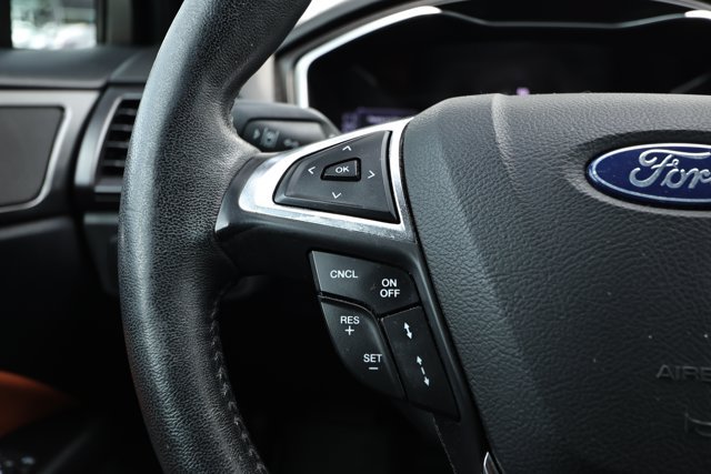 Used 2019 Ford Fusion Energi Titanium FWD image 13
