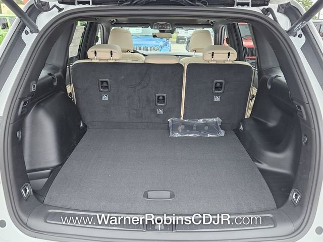 New 2025 Jeep Grand Cherokee Limited w/ Luxury Tech Group II image 13