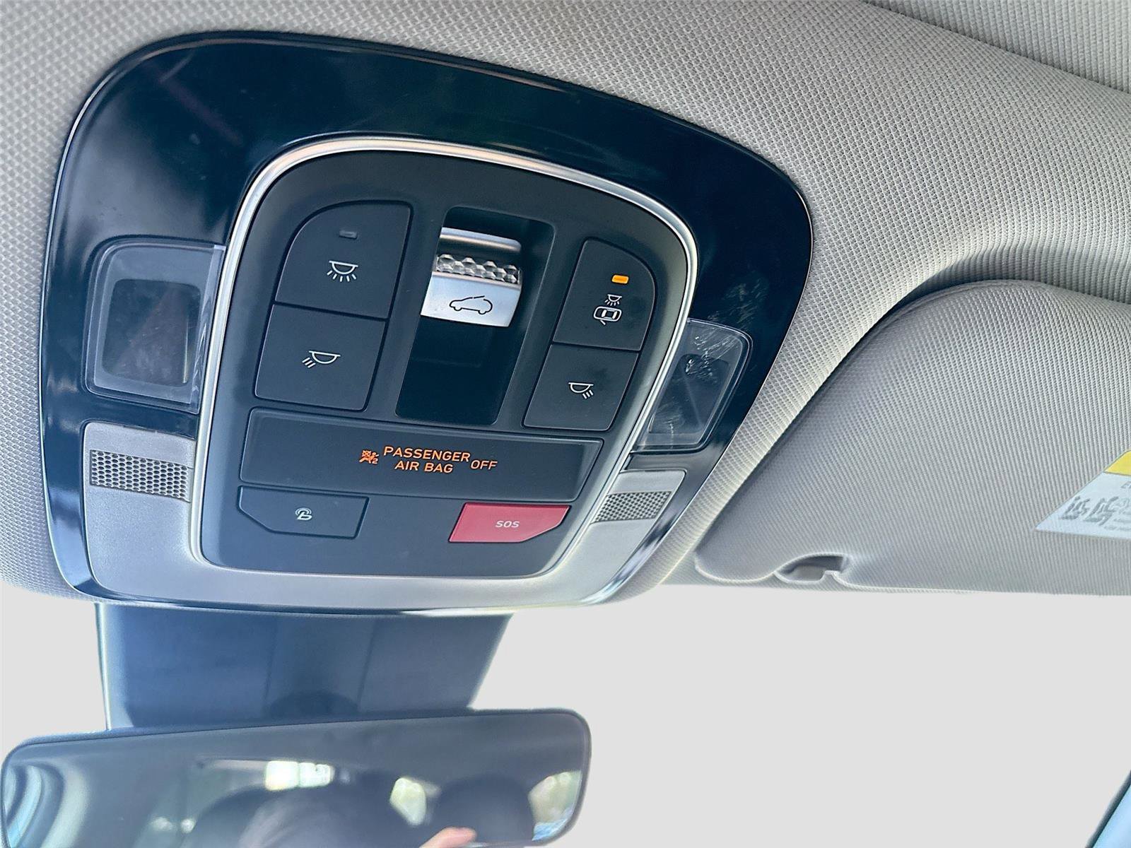 Used 2023 Hyundai Santa Fe SEL w/ Premium Package image 25