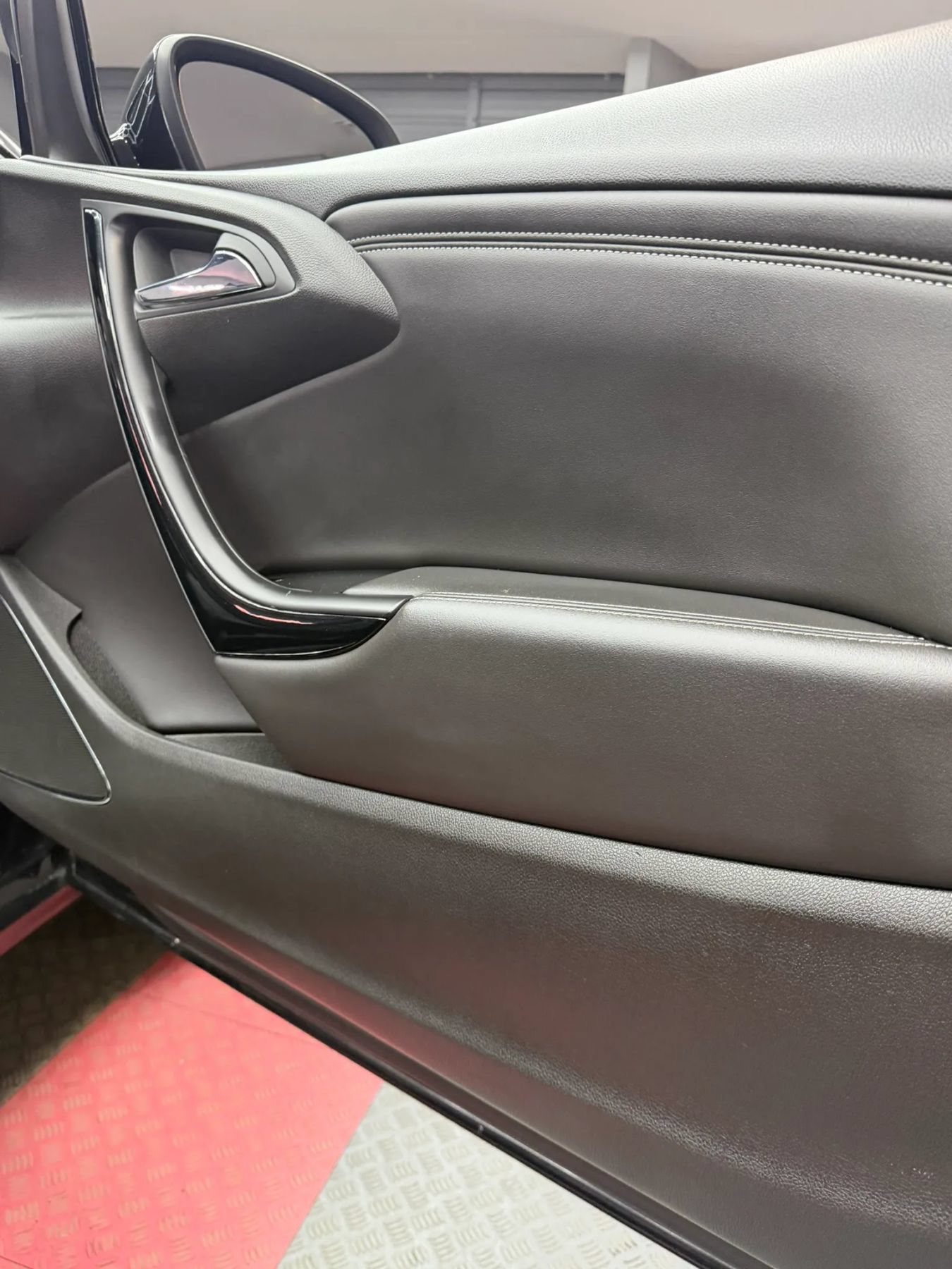 Used 2019 Buick Cascada Premium FWD image 26