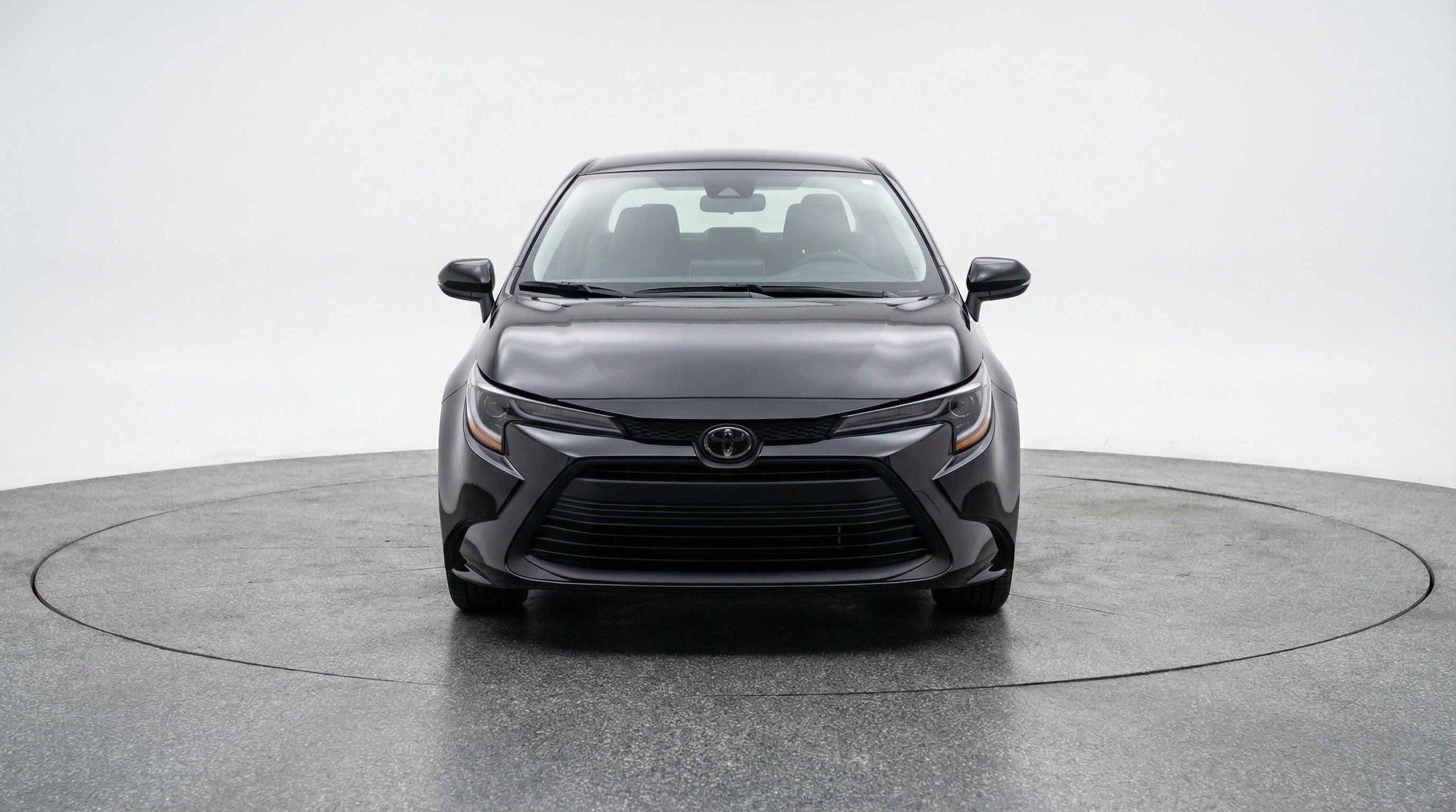 Used 2025 Toyota Corolla LE image 2