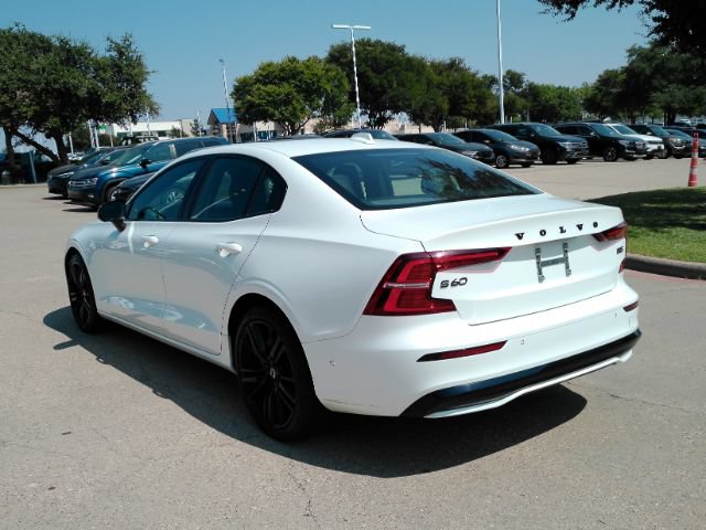 Used 2024 Volvo S60 B5 Plus w/ Climate Package FWD image 12