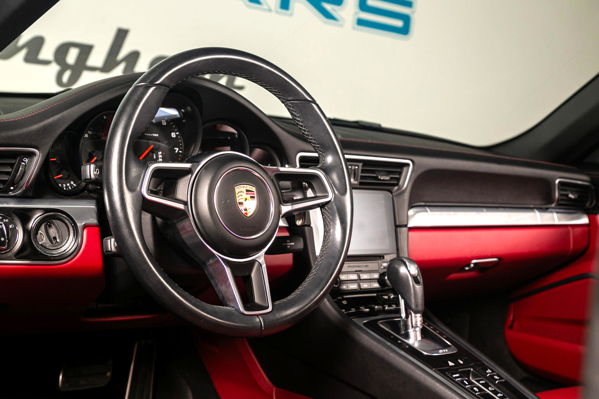 Used 2017 Porsche 911 Carrera image 34