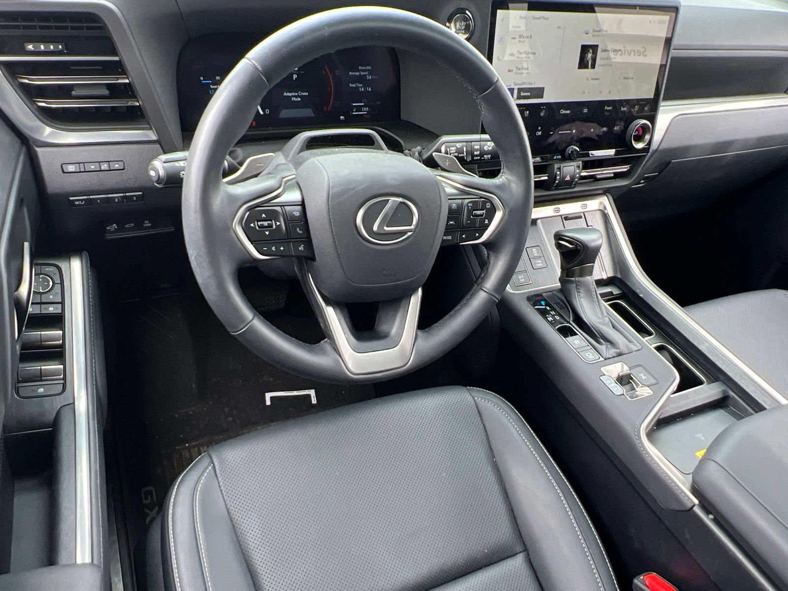 Used 2025 Lexus GX 550 w/ Accessory Package (2T) AWD/4WD image 38