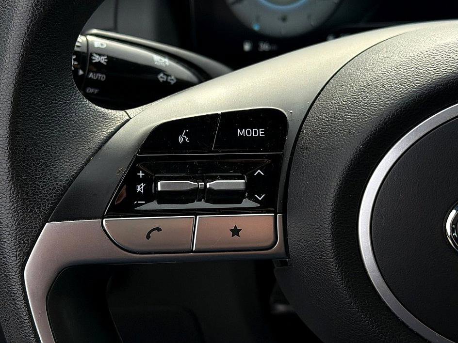 Certified 2022 Hyundai Santa Cruz SEL w/ Activity Package image 19