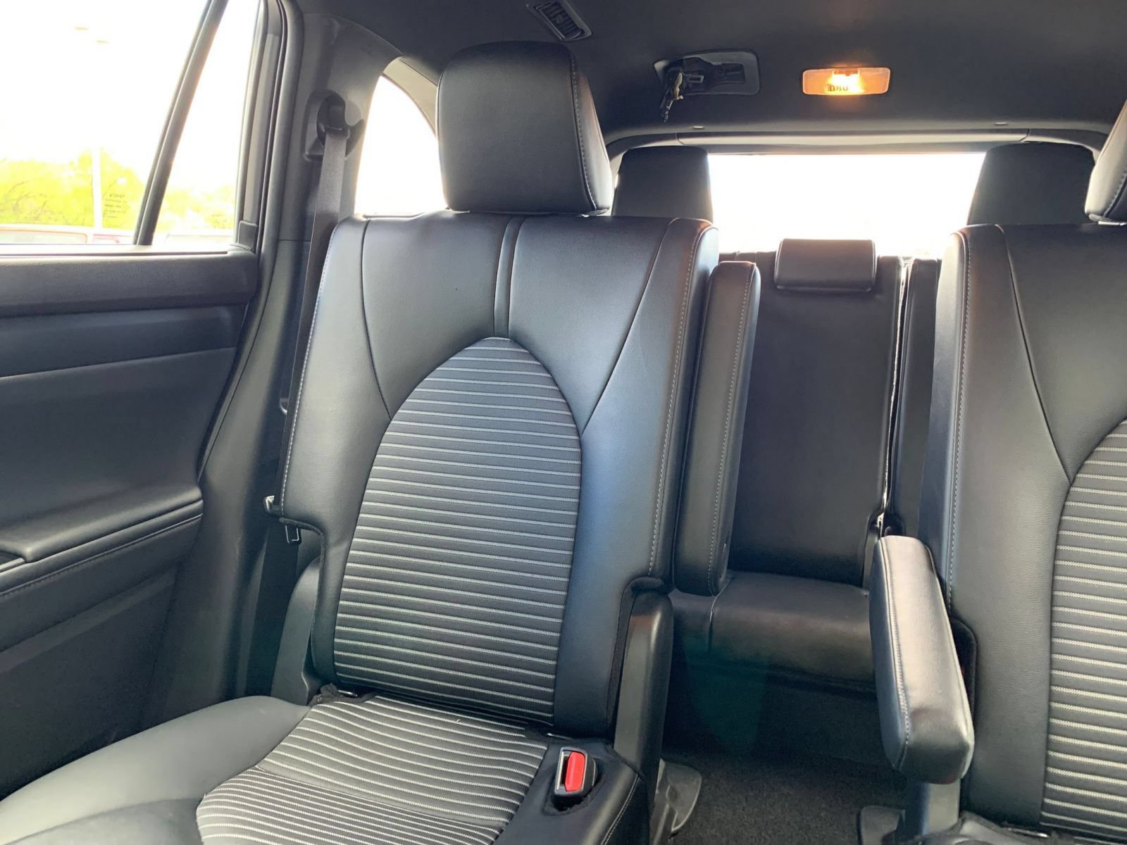 Used 2025 Toyota Highlander XSE AWD/4WD image 42