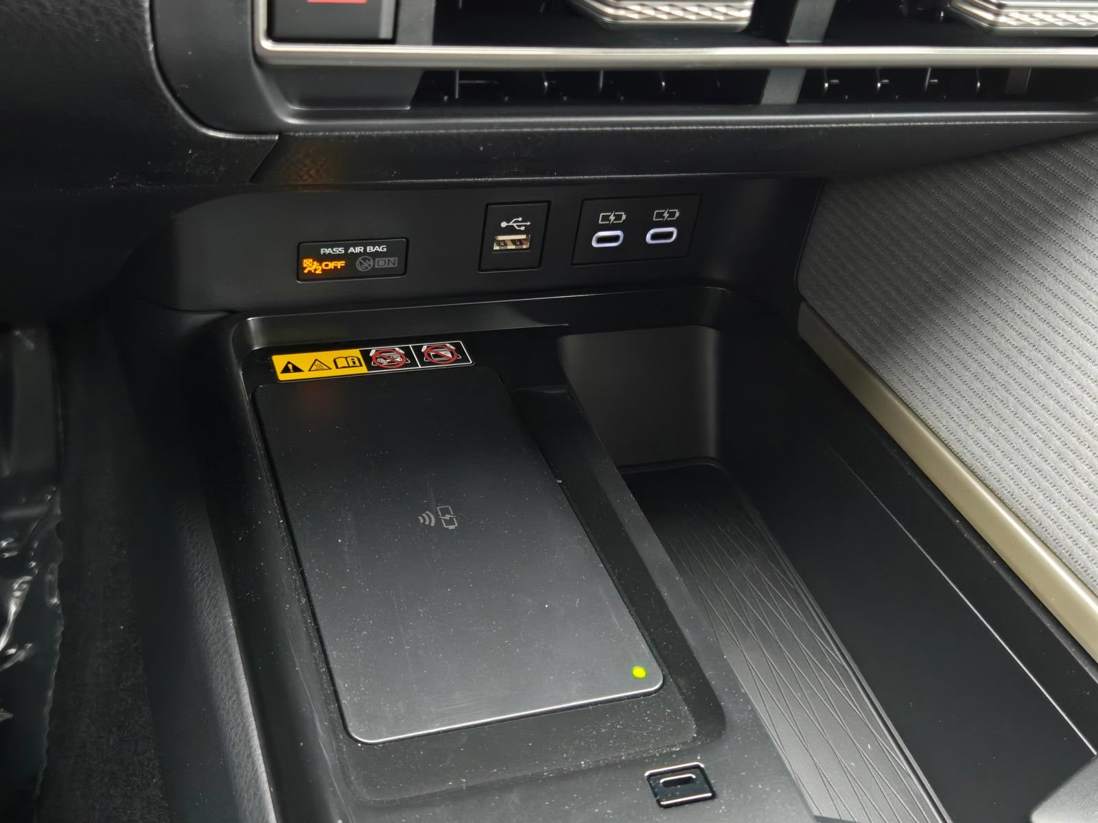Used 2026 Toyota Camry SE FWD image 17