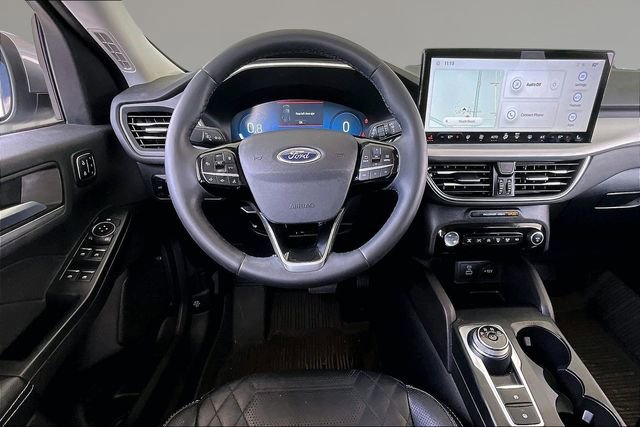 Used 2023 Ford Escape Platinum w/ Premium Technology Package AWD/4WD image 8