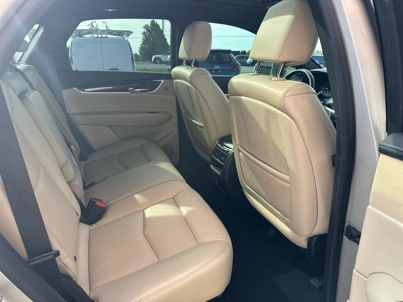Used 2017 Cadillac XT5 Premium Luxury w/ Driver Assist Package image 5