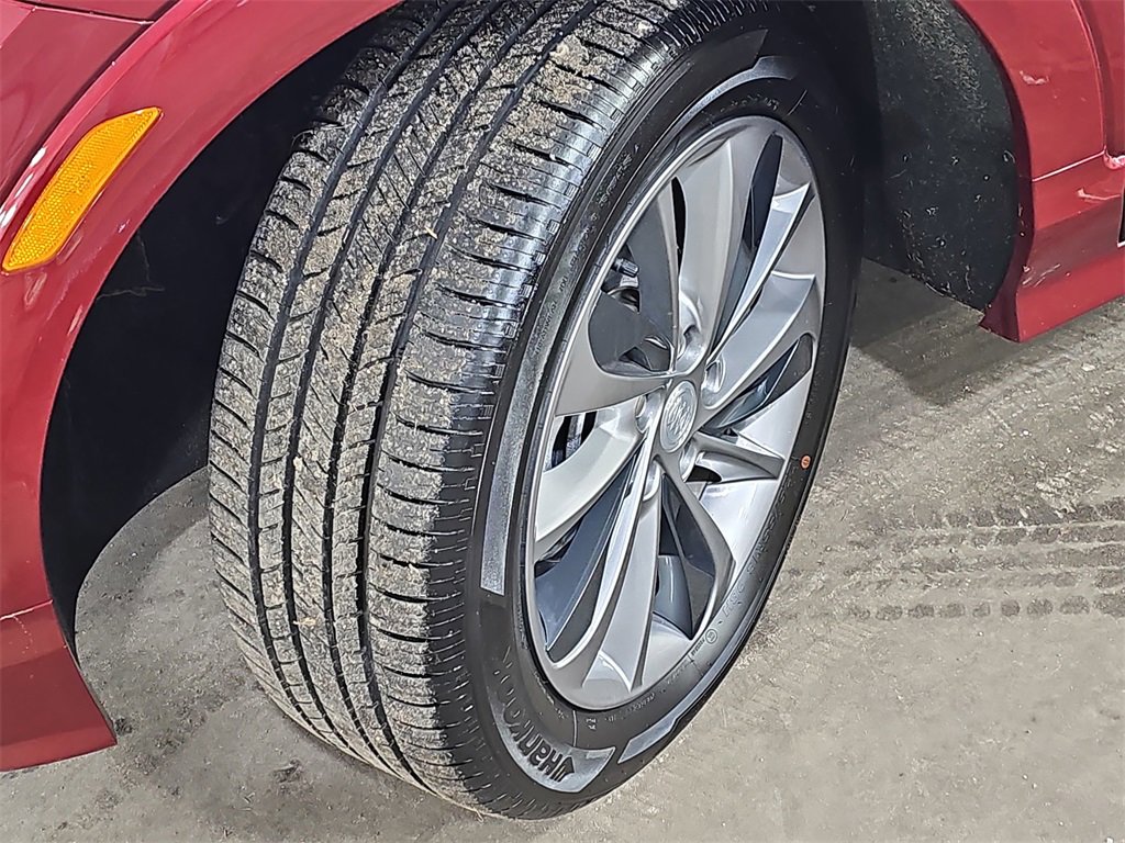 Certified 2023 Buick Encore GX Select w/ Sport Touring Package image 37