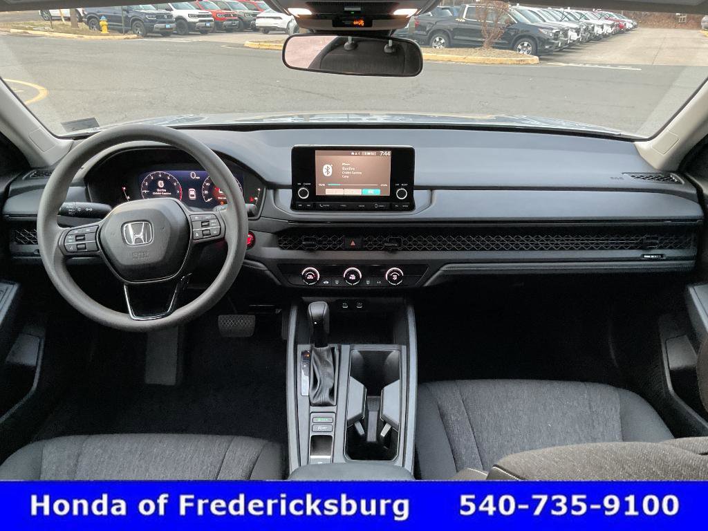 Certified 2025 Honda Accord LX image 39