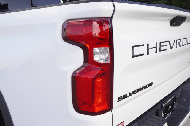 Used 2020 Chevrolet Silverado 1500 RST AWD/4WD image 38